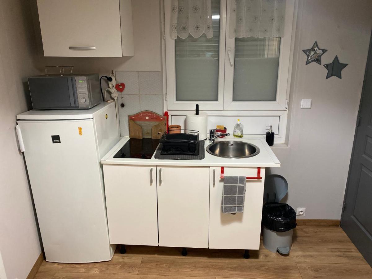 Sympathique Logement En Rez-De-Chausse, De 21M 2 Beauvais Exterior photo
